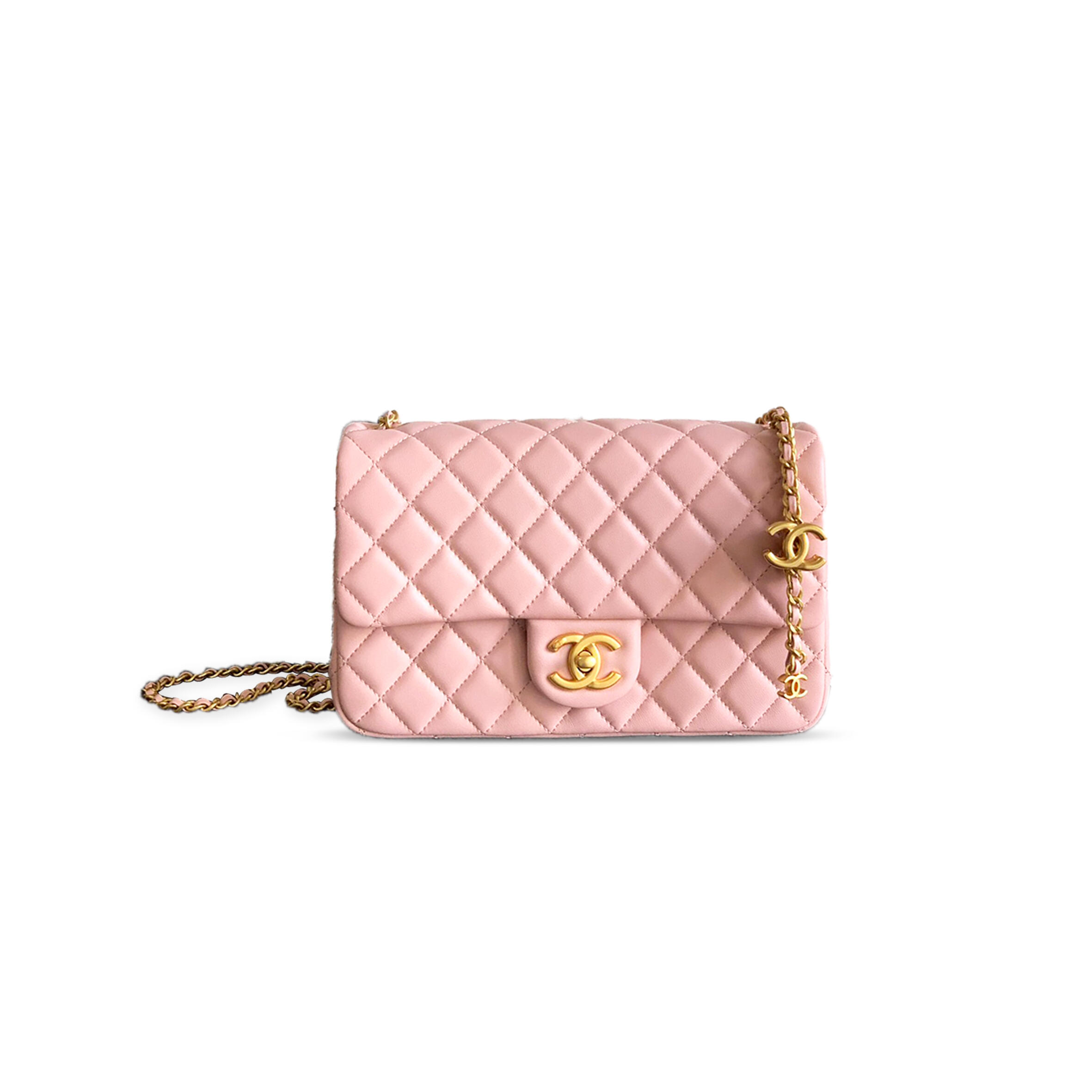 Ch*el large flap bag shiny lanbskin in sakura powder 255308 (23.5*14.5*7cm)